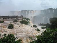 Brasilianische Wasserfälle in Iguaçu