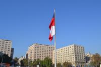 Chilenische Flagge am Moneda-Palast