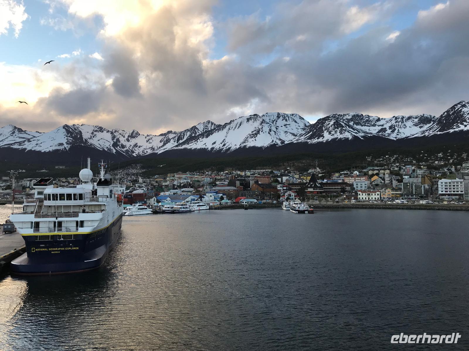 Auslaufen aus dem Hafen von Ushuaia