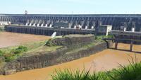 Itaipú-Wasserkraftwerk (Brasilien)
