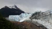 Spaziergang entlang des Gletscher Perito Moreno