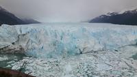 Spaziergang entlang des Gletscher Perito Moreno