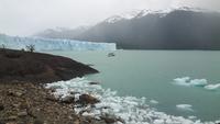 Spaziergang entlang des Gletscher Perito Moreno (Lago Argentino)