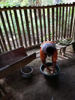Herstellung von Maniok Brot