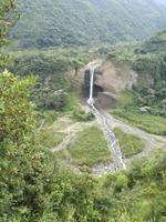 Seilbahnfahrt oberhalb von Banos
