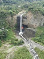 Seilbahnfahrt oberhalb von Banos