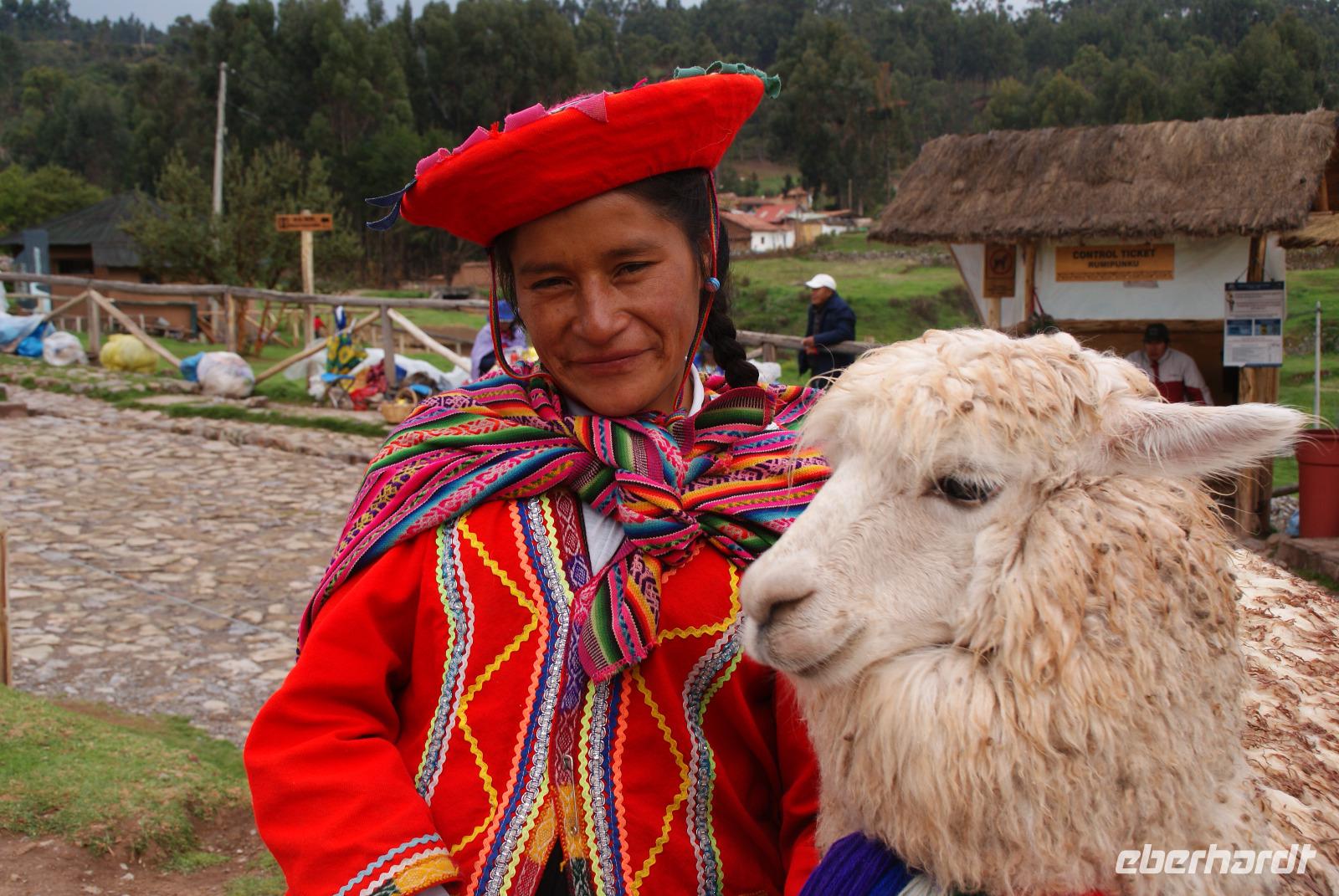 Inkafrau mit Lama