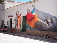 Humahuaca: Wandgemälde mit traditionellem Motiv