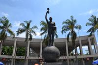 Corcovado und zweiter Teil der Stadtrundfahrt in Rio de Janeiro - Am Maracana-Stadion