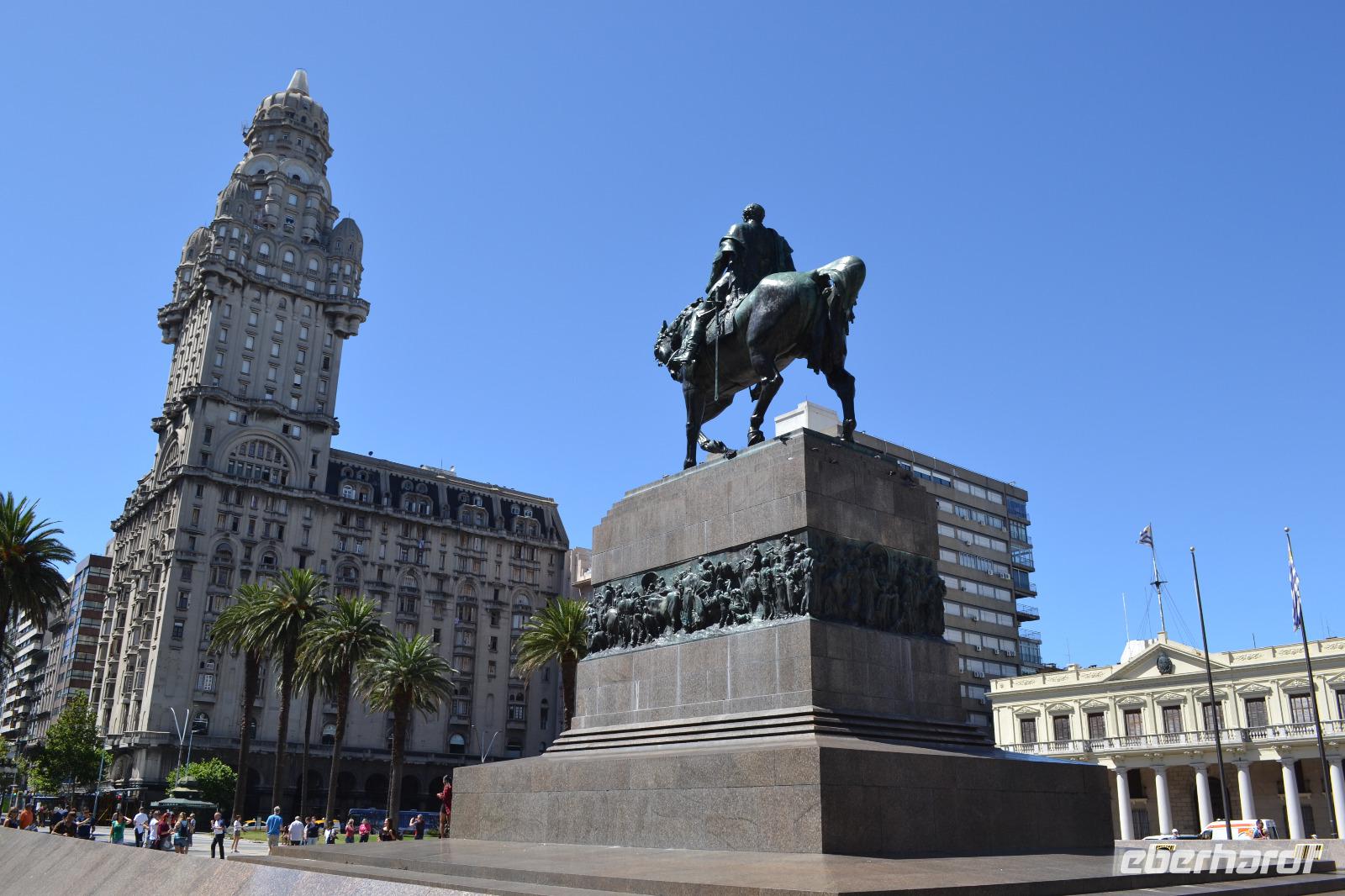 Highlights von Montevideo - Platz der Unabhängigkeit