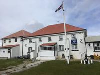 Falklandinseln - Spaziergang durch Stanley - Polizeiwache und Gefängnis