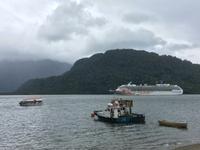 Die Norwegian Sun vor Puerto Chacabuco