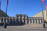 Spaziergang durch die Altstadt von Santiago - Moneda-Palast
