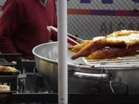 Kochbananen in Straßenküche