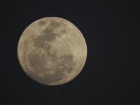 Mond über der Atamacana