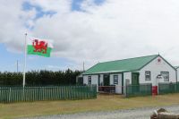 Falklandinseln, Fitz Roy Farm (walisische Flagge)