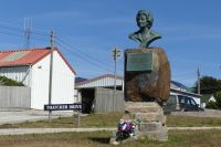 Falklandinseln, Port Stanley, Thatcher Denkmal
