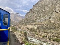 Zugfahrt nach Ollantaytambo