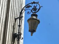 Alt-franzoesische Strassenbeleuchtung