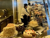 Kuchen Fest auf Deck 9 