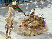 Wilde Flaggenfuehrerinnen