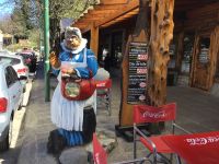 Schokoladenladen mit Skulptur