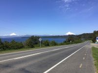 schöne Aussichten auf der Straße von Bariloche