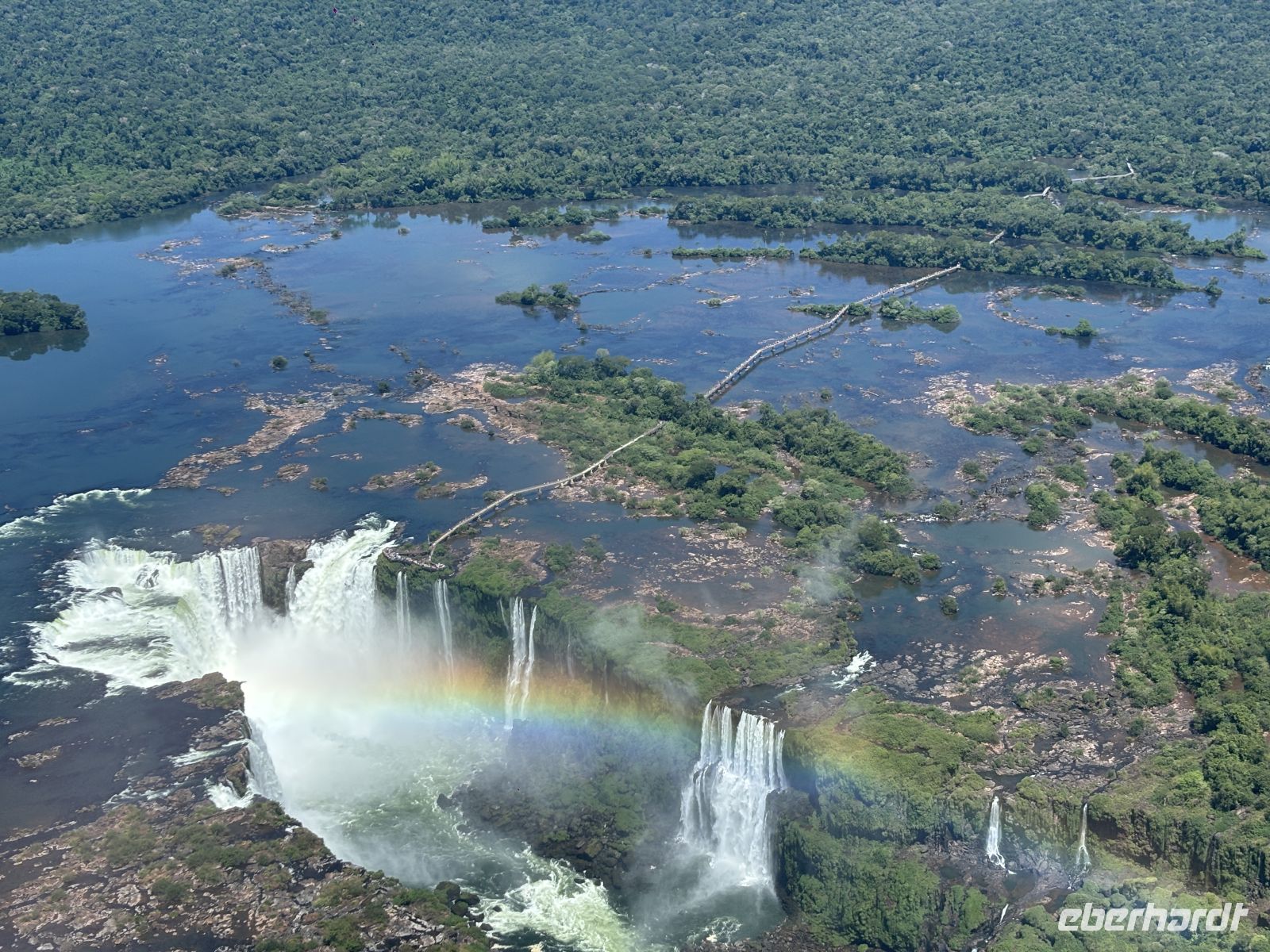 Überflug der Iguazúwasserfälle  &ndash; &copy;  (Eberhardt TRAVEL)