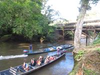 Eingang des Cuyabeno Reservats - unser GepÃ€ck geht auf Reisen