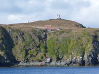 Blick bei Sonne zur Kap Hoorn-Insel