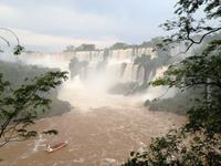 Blick vom Upper Trail zu den argentinischen Wasserfällen