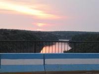 Sonnenuntergang am Grenzfluss Parana