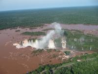 Helikopterflug über die Iguazu-Wasserfälle