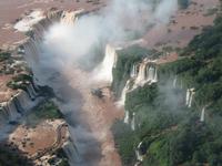 Helikopterflug über die Iguazu-Wasserfälle