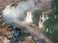 Helikopterflug über die Iguazu-Wasserfälle