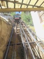 Auffahrt mit dem Fahrstuhl in Valparaiso