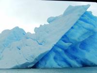 intensives Gletscherblau