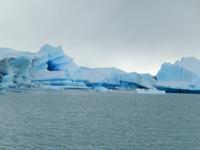 verschneite Eisschollen