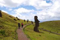 am Vulkan und Steinbruch Rano Raraku