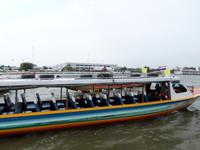 25.01.2016: Bangkok - am Chao Phraya-Fluss... (unser Boot für die Kanalfahrt)