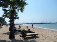 26.01.2016: Pattaya - Strand des Ravindra Beach Resort Hotels