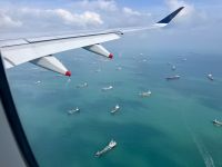 Wartende Frachter vor Singapurer Hafen