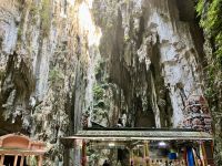 Stalagtiten und Stalagmiten