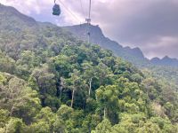 Mit Seilbahn Sky Cab auf 2. Hoechsten Berg Langkawis