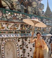 Verkleidete Touristen sieht man ueberall