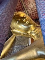 Im Wat Pho der liegende  