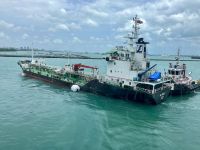 Der Tank wurde wieder aufgefuellt fuer die naechste Reise 