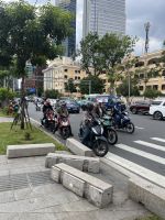 Unsere Mopeds mit Fahrern, Ho-Chi-Minh-Stadt, Vietnam