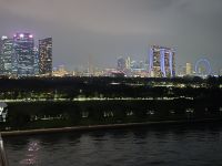 Blick vom Schiff auf Singapur
