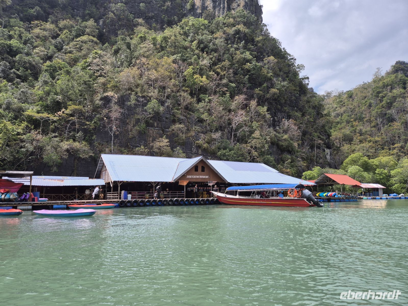 Bootsfahrt im Kilim Karst Geoforest Park